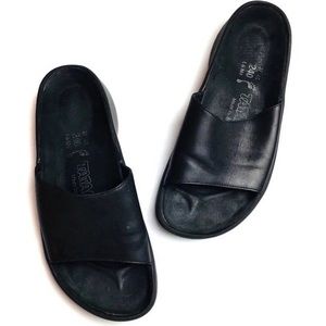 Tatami Birkenstock’s